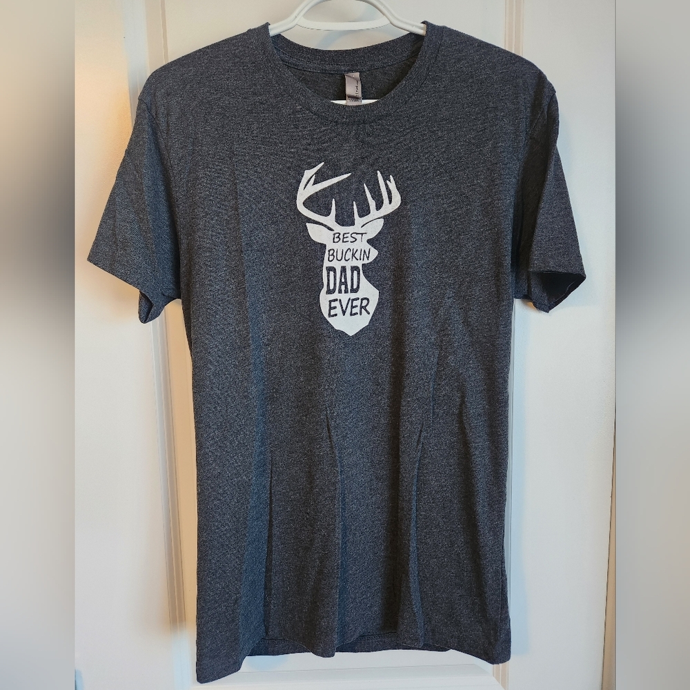 Mens Small Tshirt